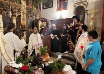 O Πανηγυρικός Εσπερινός στην Ιερά Μονή Κοιμήσεως Θεοτόκου Αγριλίων Σάμης Κεφαλληνίας