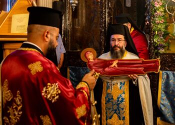 Ο Επιτάφιος της Παναγίας στα Λέϊκα Καλαμάτας
