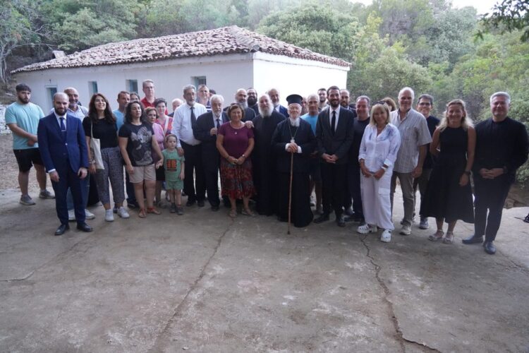 Ο Πατριάρχης στο Εξωκκλήσι του Αγίου Χαραλάμπους