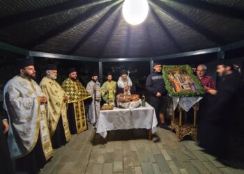 O Πανηγυρικός Εσπερινός της εορτής της Υψώσεως του Τιμίου Σταυρού στα Φάρσαλα