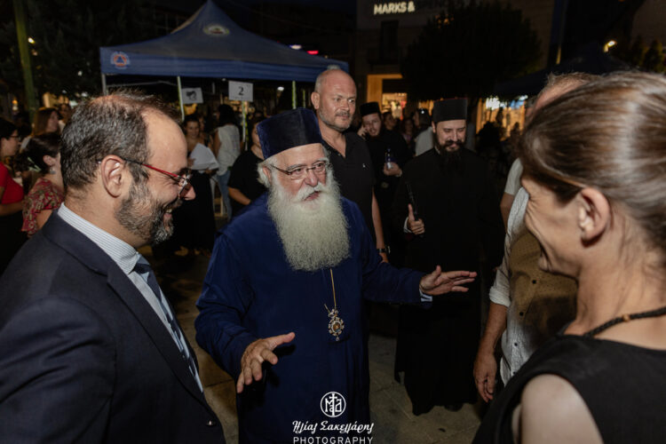 «Ένα χρόνο μετά, Όλοι μαζί μια αγκαλιά»