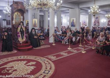 Τέσσερις Αρχιερείς και πλήθος πιστών στην Παράκληση του Αγίου Λουκά στην Παναγία Δοβρά