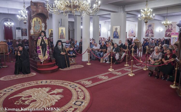 Τέσσερις Αρχιερείς και πλήθος πιστών στην Παράκληση του Αγίου Λουκά στην Παναγία Δοβρά