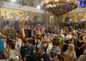 Λαμπρός ὁ Ἑσπερινός τῆς Ἑορτῆς τῆς Ἐπανακομιδῆς τῆς Τιμίας Κάρας τοῦ Ἀποστόλου Ἀνδρέου, στήν Πάτρα