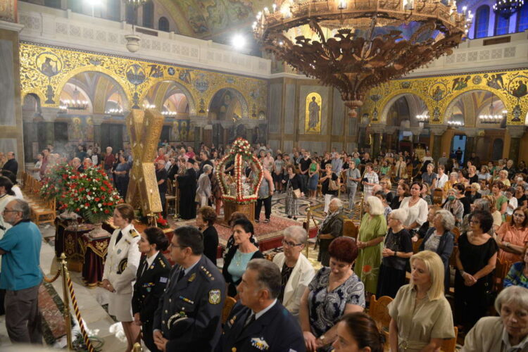 Λαμπρός ὁ Ἑσπερινός τῆς Ἑορτῆς τῆς Ἐπανακομιδῆς τῆς Τιμίας Κάρας τοῦ Ἀποστόλου Ἀνδρέου, στήν Πάτρα