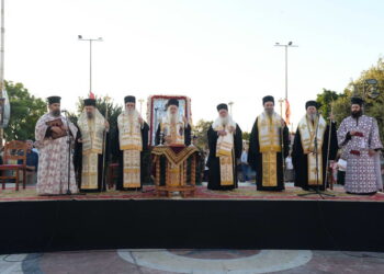 Μεγαλειώδης ἡ Λιτανεία τῆς Τιμίας Κάρας τοῦ Ἀποστόλου Ἀνδρέου στήν Πάτρα