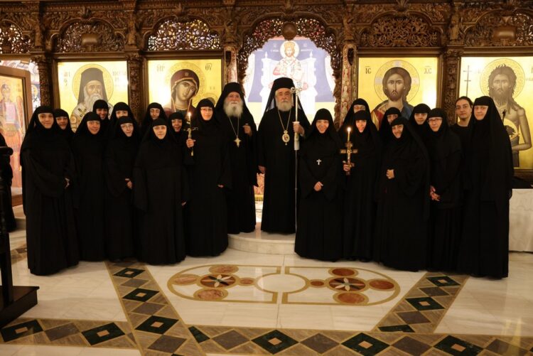 Δυο Xειροτονίες, δυο Xειροθεσίες και τρεις μοναχικές κουρές στην Ιερά Μητρόπολη Φωκίδος