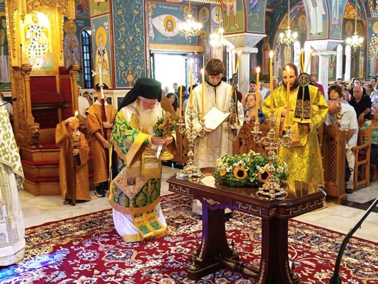 Η Ύψωση του Τιμίου Σταυρού στην Μητρόπολη Δημητριάδος
