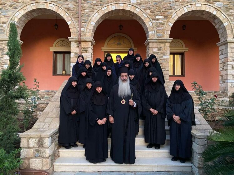 Φθιώτιδος Συμεών: «Με την μέριμνα του Αρχιεπισκόπου μας ακμάζει η Μονή Ταώ Πεντέλης»