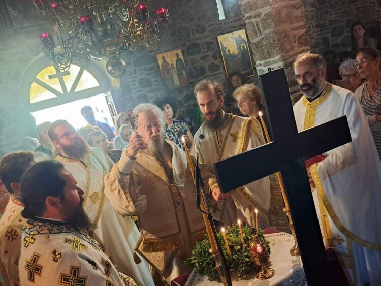 Η εορτή της Υψώσεως του Τιμίου Σταυρού στην Ιερά Μονή Αγίου Χαραλάμπους Λευκών