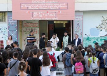 Αγιασμοί για την νέα σχολική χρονιά από τον Μητροπολίτη Μεσσηνίας