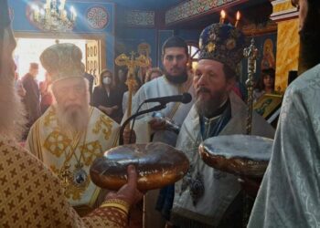 Αρχιερατικό Συλλείτουργο στους Μολάους για τα Ονομαστήρια του Σεβ. Μητροπολίτου Σπάρτης