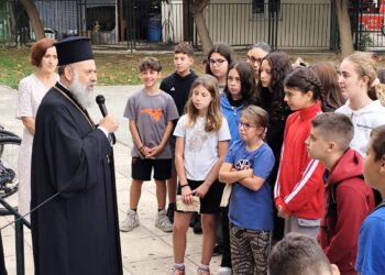 Επίσκεψη Μητροπολίτη Θεσσαλιώτιδος  σε Γυμνάσια