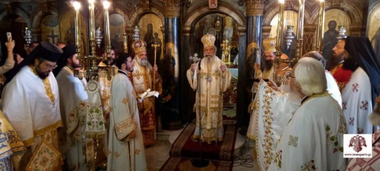 Χειροτονήθηκε ο νέος εφημέριος Συκέας – Τιμήθηκε ο π. Σταύρος Βαρράς