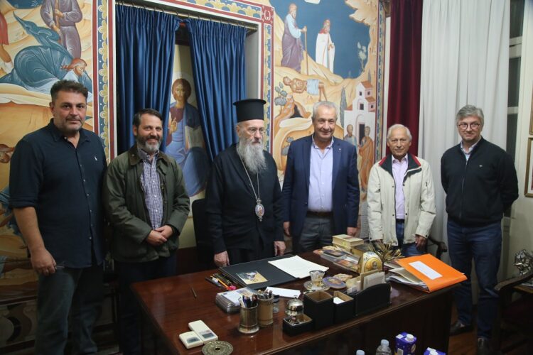 Ὑπογραφή Συμβολαίου γιά τήν λειτουργία τοῦ Γηροκομείου τοῦ Ἱδρύματος Γεωργίου Καπουρδέλη – Ἰωάννου Ξύκη