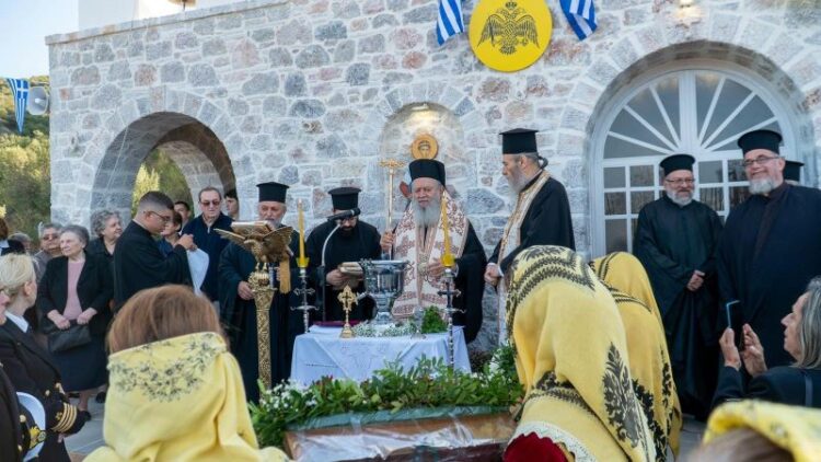 ΘΥΡΑΝΟΙΞΙΑ Ι. ΕΞΩΚΚΛΗΣΙΟΥ ΤΟΥ ΑΓΙΟΥ ΔΗΜΗΤΡΙΟΥ ΑΠΟ ΤΟΝ ΜΗΤΡΟΠΟΛΙΤΗ ΧΑΛΚΙΔΟΣ