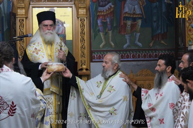 Πανηγυρικός Εσπερινός Παναγίας Εσφαγμένης στην Ενορία Αγίου Θεράποντος Άρτης