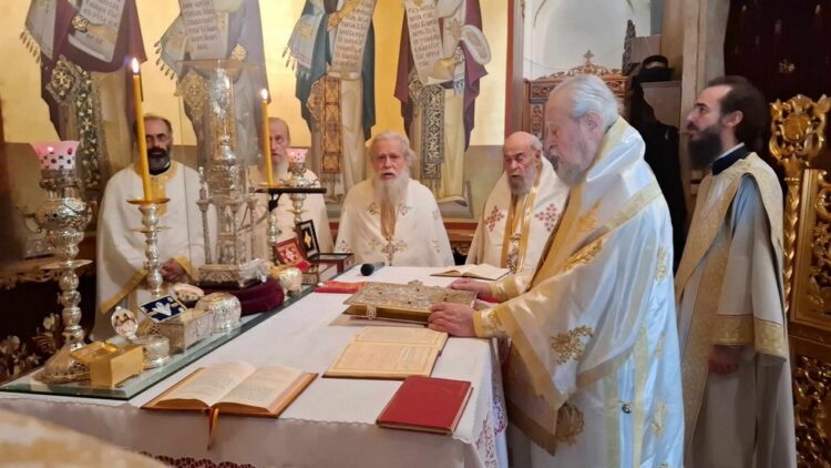 Αρχιερατικό Συλλείτουργο στον Ι. Ν. Αγίου Γεωργίου Αλιβερίου