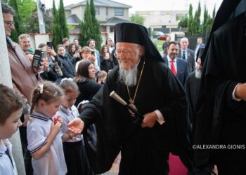 Ο Οικουμενικός Πατριάρχης στην Ενορία Μεταμορφώσεως του Σωτήρος, της Ι. Επισκοπής Χώρας