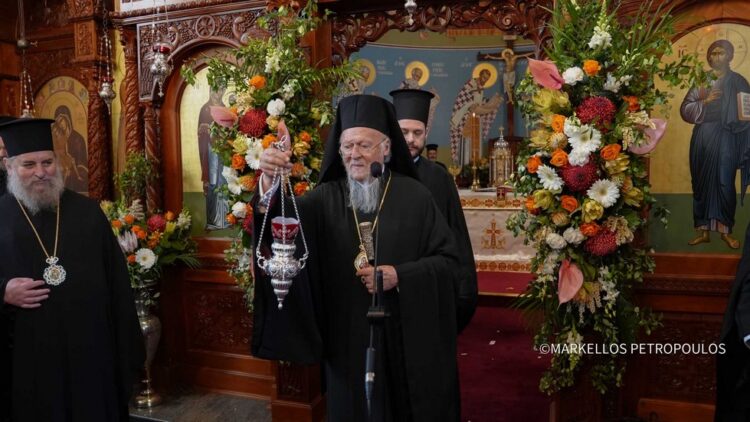 Ο Οικουμενικός Πατριάρχης στην Ι.Μ. Παναγίας «Άξιον Εστί», στην Ι. Επισκοπή Χώρας