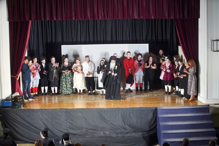 Ο «Κατά φαντασίαν ασθενής» από την θεατρική ομάδα της Ιεράς Μητροπόλεως Πειραιώς