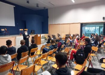 Συζήτηση του Μητροπολίτου Δημητριάδος για τη βία με μαθητές των Προτύπων σχολείων