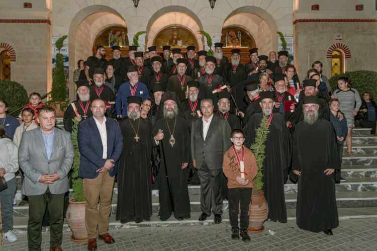 ΧΡΥΣΟΥΝ ΙΩΒΗΛΑΙΟΝ ΙΕΡΕΩΝ ΣΤΗΝ ΙΕΡΑ ΜΗΤΡΟΠΟΛΗ ΡΕΘΥΜΝΗΣ ΚΑΙ ΑΥΛΟΠΟΤΑΜΟΥ