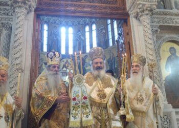 Η Χειροτονία του νέου Επισκόπου Αχελώου στον Πειραιά