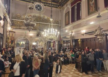 ΕΣΠΕΡΙΝΑ ΚΗΡΥΓΜΑΤΑ ΣΤΗΝ ΜΗΤΡΟΠΟΛΗ ΚΕΡΚΥΡΑΣ