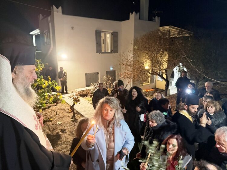 Θυρανοίξια και Εσπερινός στην Αγία Αικατερίνη στο Ακρωτήρι Κυνιδάρου Νάξου