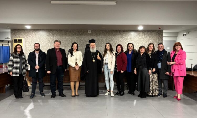 ΜΗΤΡΟΠΟΛΙΤΗΣ ΧΑΛΚΙΔΟΣ: «Ο ΧΡΙΣΤΟΣ ΑΝΕΘΕΣΕ ΣΤΟΥΣ ΕΝΗΛΙΚΕΣ ΝΑ ΟΔΗΓΗΣΟΥΝ ΤΑ ΠΑΙΔΙΑ ΣΕ ΕΚΕΙΝΟΝ»