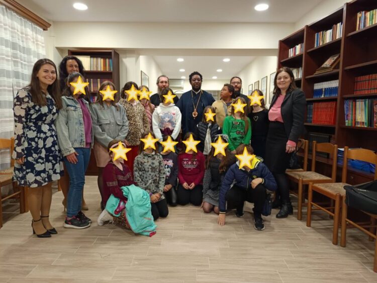 Ο Θεοφιλέστατος Επίσκοπος Τζίντζα στον Ιερό Ναό Ζωοδόχου Πήγής Λαρίσης