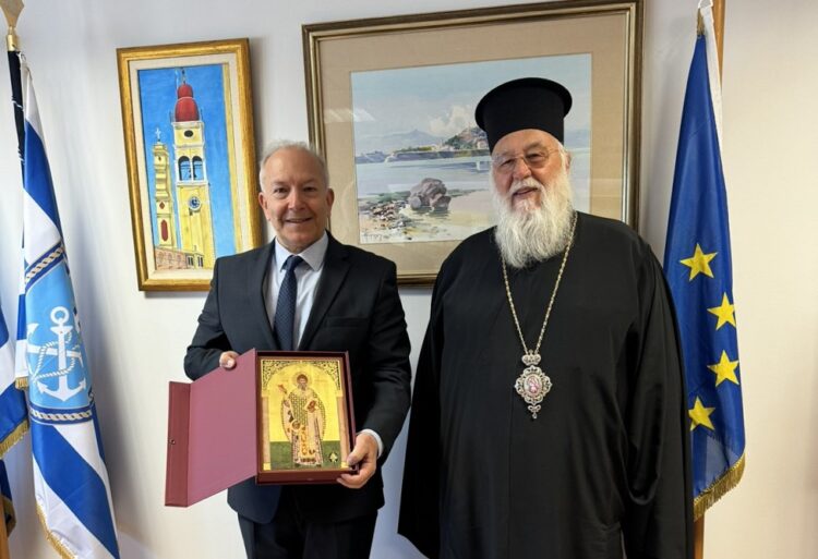 Ο ΜΗΤΡΟΠΟΛΙΤΗΣ ΚΕΡΚΥΡΑΣ ΣΤΟΝ ΥΦΥΠΟΥΡΓΟ ΝΑΥΤΙΛΙΑΣ