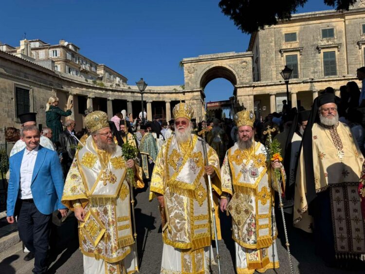 Η ΛΙΤΑΝΕΙΑ ΤΟΥ ΣΚΗΝΩΜΑΤΟΣ ΤΟΥ ΑΓΙΟΥ ΣΠΥΡΙΔΩΝΟΣ ΣΤΗΝ ΚΕΡΚΥΡΑ