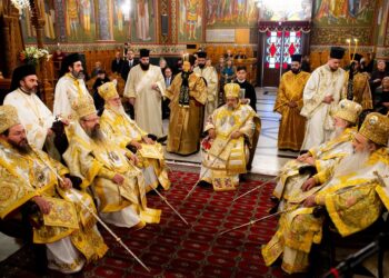 Πολυαρχιερατικό συλλείτουργο στην Καλαμάτα για τα ονομαστήρια του Μητροπολίτη Μεσσηνίας