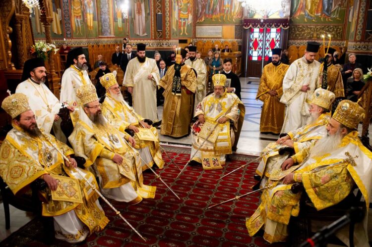 Πολυαρχιερατικό συλλείτουργο στην Καλαμάτα για τα ονομαστήρια του Μητροπολίτη Μεσσηνίας