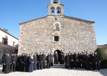 Ιερά αποδημία σε μοναστήρια της Πελοποννήσου