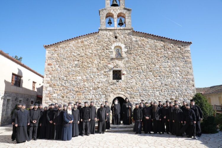 Ιερά αποδημία σε μοναστήρια της Πελοποννήσου