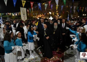 Πάνδημη η συμμετοχή κατά την υποδοχή στην Σπάρτη του Οικ Πατριάρχη