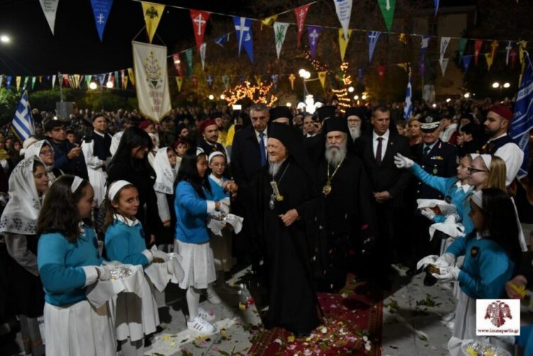 Πάνδημη η συμμετοχή κατά την υποδοχή στην Σπάρτη του Οικ Πατριάρχη