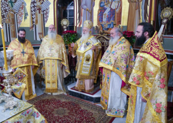 Χριστουγεννιάτικη θεία Λειτουργία στην Ιερά Μητρόπολη Βεροίας