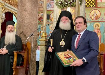 Ο Φθιώτιδος Συμεών με τον Υπουργός Παιδείας, Θρησκευμάτων και Αθλητισμού της Ελλάδος στο Πατριαρχείου Αλεξανδρείας