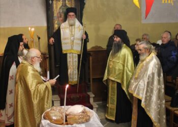 Ο πανηγυρικός Εσπερινός στον Ιερό Ναό του Αγίου Σπυρίδωνος Άρτης