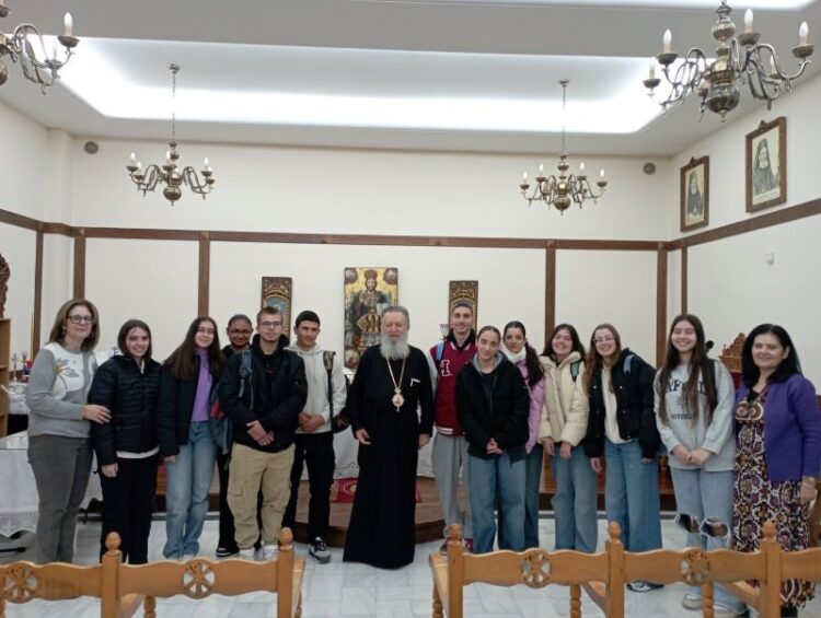 ΕΠΙΣΚΕΨΗ ΜΑΘΗΤΩΝ ΤΟΥ 2ΟΥ ΛΥΚΕΙΟ ΧΑΛΚΙΔΟΣ ΣΤΟΝ ΜΗΤΡΟΠΟΛΙΤΗ ΧΑΛΚΙΔΟΣ