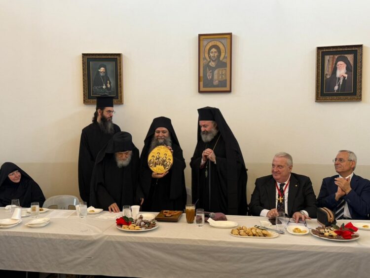 Ολοκάρδιες ευχές του Αρχιεπισκόπου Αυστραλίας στον εορτάζοντα Γέροντα Στέφανο Παντανασσιώτη