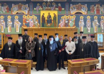 Η Διαρκής Ιερά Σύνοδος απένειμε τον Χρυσό Σταυρό του Παρασήμου του Αποστόλου Παύλου στον Καθηγητή  Εμμανουήλ Βαρβούνη