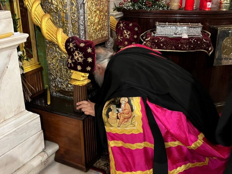 ΣΥΝΕΧΙΖΟΝΤΑΙ ΟΙ ΛΑΤΡΕΥΤΙΚΕΣ ΕΚΔΗΛΩΣΕΙΣ ΓΙΑ ΤΗΝ ΕΟΡΤΗ ΤΟΥ ΑΓΙΟΥ ΣΠΥΡΙΔΩΝΟΣ ΣΤΗΝ ΚΕΡΚΥΡΑ