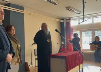 Χριστουγεννιάτικες ευχές για την «επί γης ειρήνη»