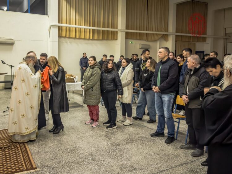 ΝΥΚΤΕΡΙΝΗ ΘΕΙΑ ΛΕΙΤΟΥΡΓΙΑ ΓΙΑ ΤΟΥΣ ΣΠΟΥΔΑΣΤΕΣ ΤΗΣ Α.Ε.Ν. ΗΠΕΙΡΟΥ