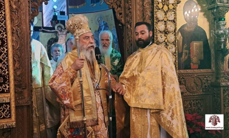 Εις Πρεσβύτερον χειροτονία και συγκινητική ‘’αλλαγή σκυτάλης’’ στην Ενορία Μονεμβασίας